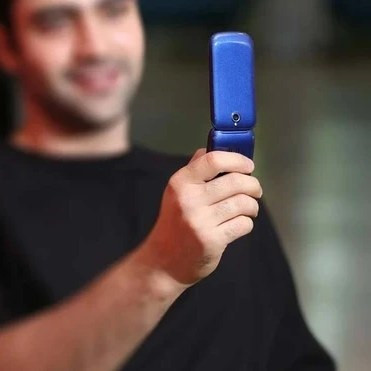گوشی جی ال ایکس C99 رم 32MB حافظه 32MB پارت نامبر اصلی 32/32