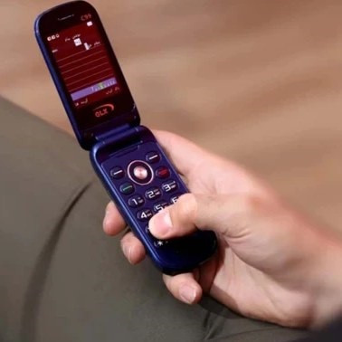 گوشی جی ال ایکس C99 رم 32MB حافظه 32MB پارت نامبر اصلی 32/32